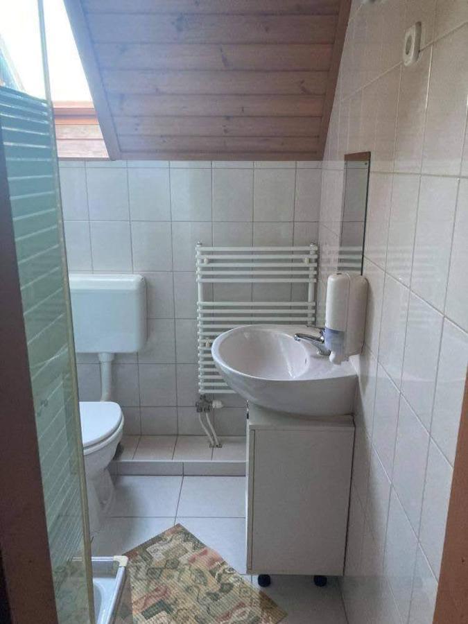 Hat Testvér Fogadó Domsod Exterior foto